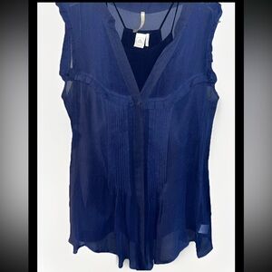 Paper Crane Polyester Tank & Olivia Moon Sheer Silk Sleeveless Blouse - Navy- L